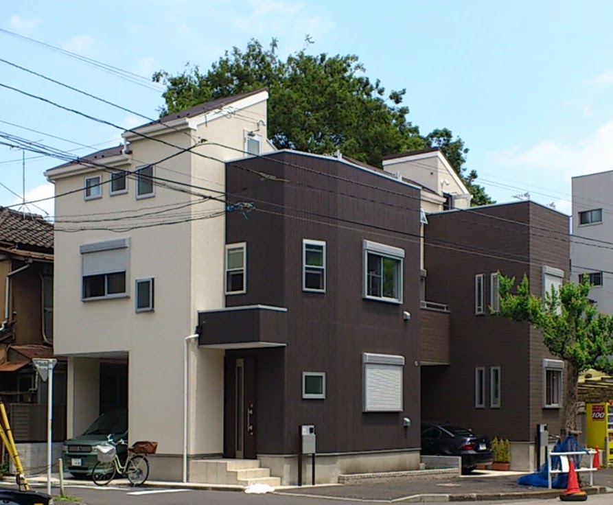 外壁の色塗り分けの例