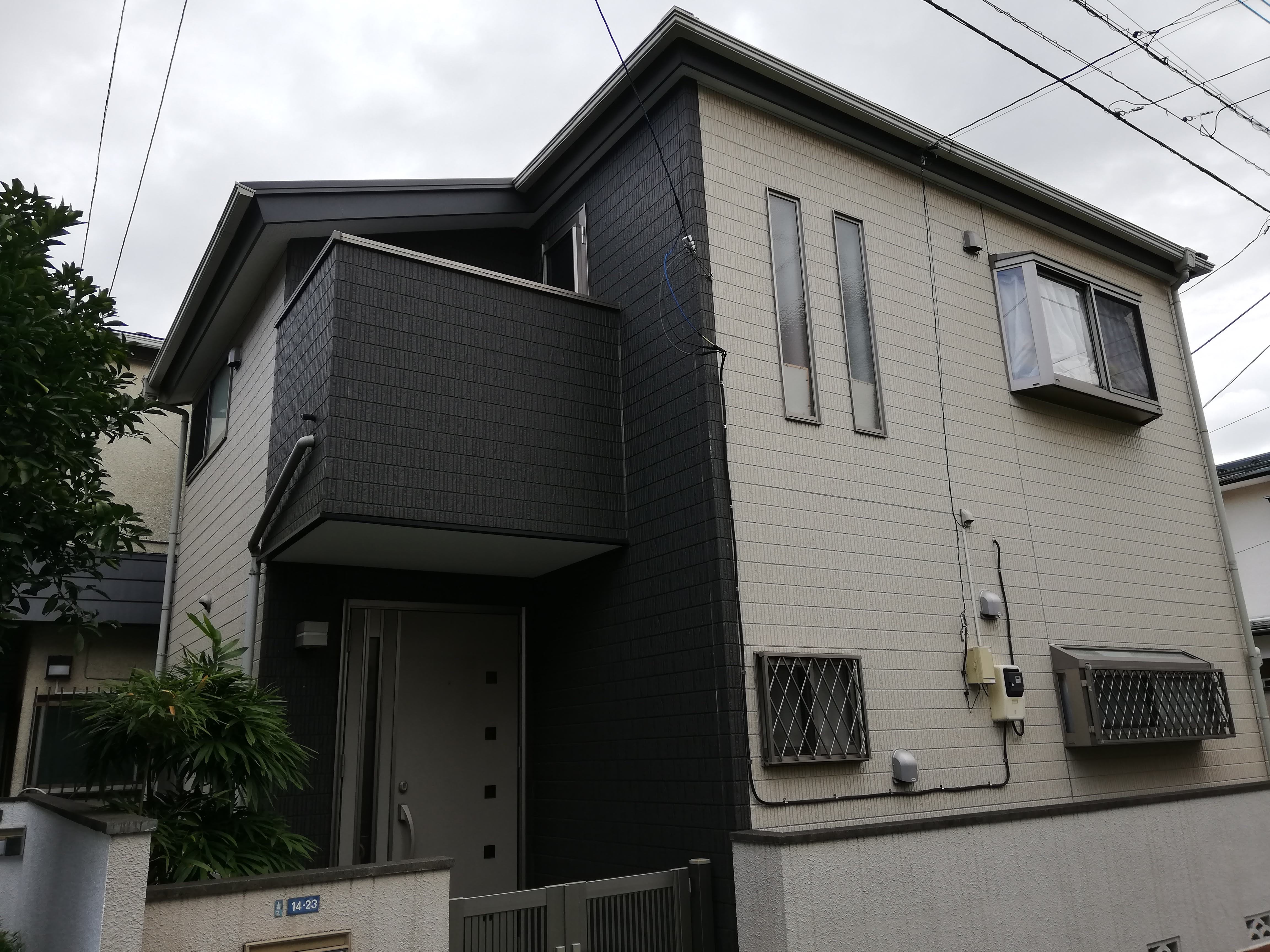 縦方向に塗り分けた施工例