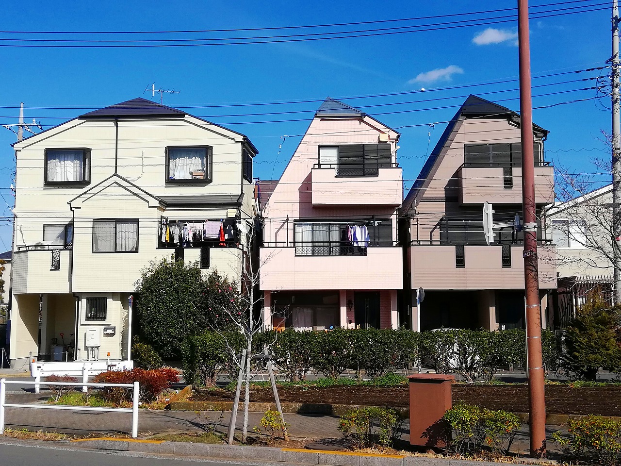 周囲とのバランスを考えた色彩計画を意識しよう